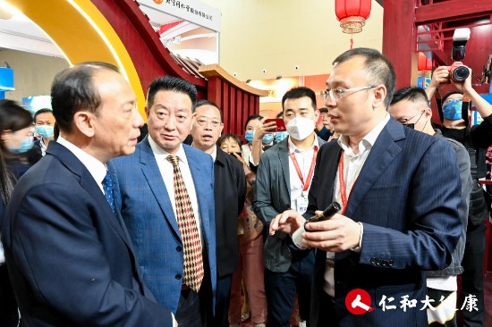 首届中国药都酵素节盛会开启 仁和本草酵素邀您共赴樟树赏秋论道