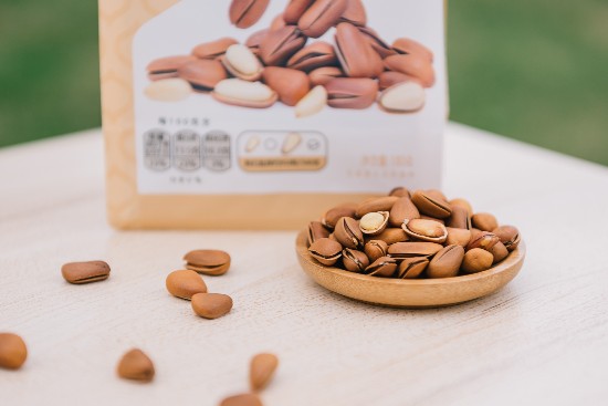 良品金选大坚果成为米其林星厨之选,探索品质大坚果的味蕾艺术创作