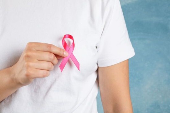 如何选择合适的乳腺癌新辅助化疗方案？